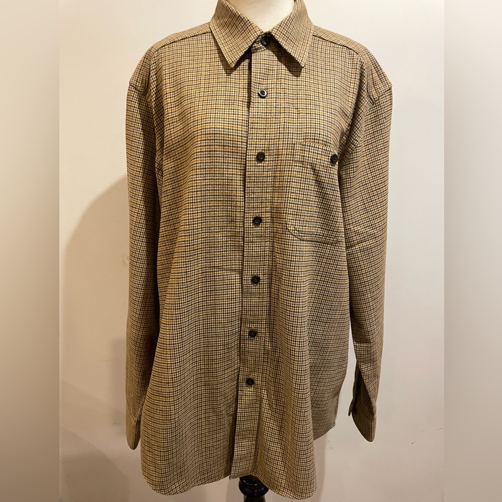 L.L.Bean 100% Cotton Houndstooth Shirt (Men’s M)